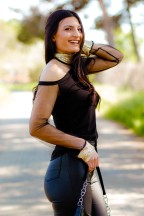 Μαύρη Μπλούζα Με Ανοιχτό Ώμο Denise
