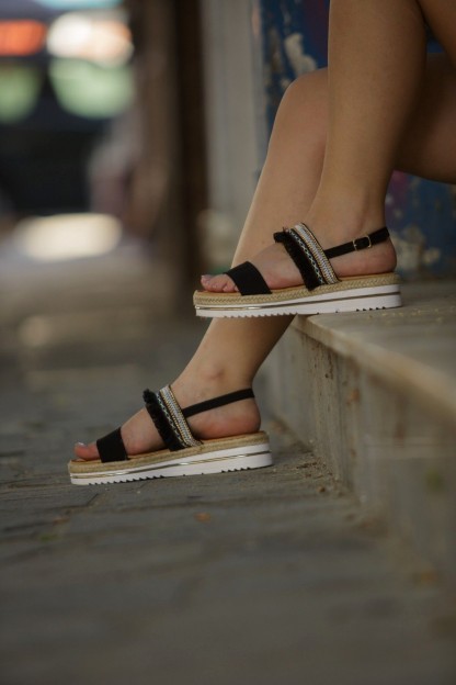 Flat Πέδιλο Μαύρο Boho Με Άσπρη Σόλα Και Σχοινιά